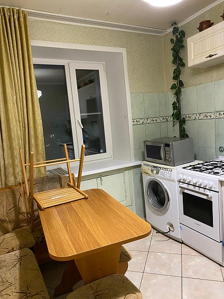 Снять 2-к квартиру, 42 кв.м. Снять 2-к квартиру, 42 кв.м.